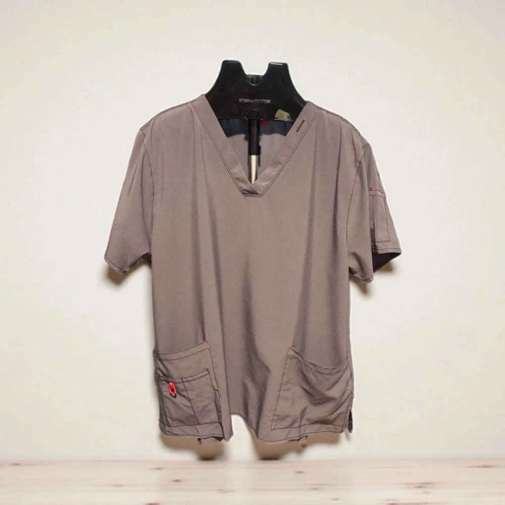 Carhartt Gray Scrubs Top Short Sleeve Size 2X - Multi Pockets - Pink Accents - Picture 1 of 6